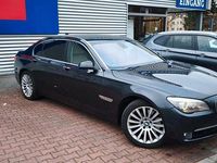 Gebraucht BMW 750L 408 PS (300 kW) 2011 Grau Limousine