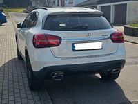 Gebraucht Mercedes GLA220 184 PS (135 kW) 2018 Weiß SUV