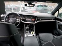 Gebraucht VW Touareg Elegance 286 PS (210 kW) 2022 Grau SUV