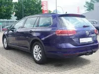 Gebraucht VW Passat Comfortline 150 PS (110 kW) 2019 Blau Kombi
