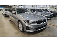 Gebraucht BMW 320 190 PS (139 kW) 2023 Skyscraper grau (metallic) Kombi