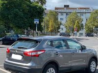 Gebraucht Nissan Qashqai 115 PS (84 kW) 2015 Grau SUV