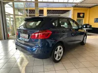 Gebraucht BMW 218 Basis 136 PS (100 kW) 2015 Blau Kombi