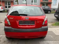 Gebraucht Kia Rio 97 PS (71 kW) 2006 Rot Limousine