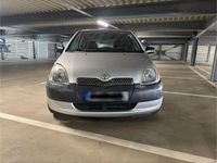 Gebraucht Toyota Yaris 68 PS (50 kW) 2001 Grau Kleinwagen