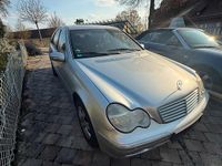 Gebraucht Mercedes 200 163 PS (119 kW) 2000 Silber Limousine