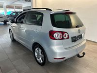 Gebraucht VW Golf VII Match 105 PS (77 kW) 2012 Silber Limousine
