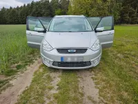 Gebraucht Ford Galaxy 140 PS (102 kW) 2011 Silber Van / Kleinbus
