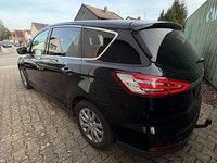 Gebraucht Ford S-MAX Titanium 179 PS (131 kW) 2017 Schwarz Van / Kleinbus