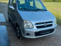 Gebraucht Opel Agila 60 PS (44 kW) 2006 Silber Kleinwagen