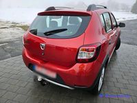 Gebraucht Dacia Sandero Stepway 90 PS (66 kW) 2015 Rot Limousine