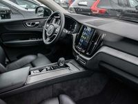 Gebraucht Volvo XC60 145 PS (106 kW) 2022 SUV