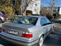 Gebraucht BMW 316 184 PS (135 kW) 1997 Grau Limousine