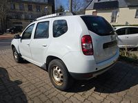 Gebraucht Dacia Duster Lauréate 105 PS (77 kW) 2015 Weiß SUV