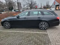 Gebraucht Mercedes E300 194 PS (142 kW) 2020 Schwarz Kombi