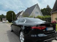 Gebraucht Jaguar XE 180 PS (132 kW) 2020 Schwarz Limousine
