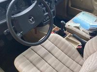 Gebraucht Mercedes 190 109 PS (80 kW) 1991 Beige Limousine