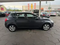 Używany Kia Ceed 143 KM (105 kW) 2008 Szary Hatchback
