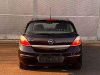 Gebraucht Opel Astra 90 PS (66 kW) 2005 Schwarz Limousine