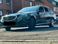 Gebraucht Mercedes E220 170 PS (125 kW) 2014 Schwarz Kombi