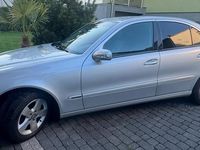 Gebraucht Mercedes E280 190 PS (139 kW) 2005 Silber Limousine