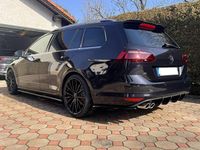 Gebraucht VW Golf VIII R-line 140 PS (102 kW) 2024 Kombi
