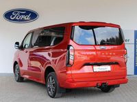 Gebraucht Ford Tourneo Titanium 150 PS (110 kW) 2024 Artisan red Van / Kleinbus