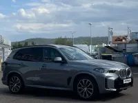 Gebraucht BMW X5 M Sport 489 PS (359 kW) 2025 Grau SUV
