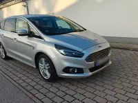 Gebraucht Ford S-MAX Titanium 209 PS (153 kW) 2018 Silber Van / Kleinbus