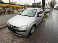 Używany Opel Corsa 58 KM (42 kW) 2002 Srebrny Hatchback