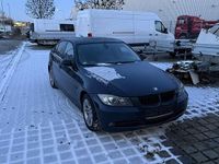 Gebraucht BMW 325 218 PS (160 kW) 2007 Blau Limousine
