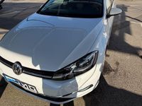 Gebraucht VW Golf VII Highline 150 PS (110 kW) 2019 Weiß Limousine