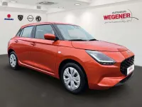 Neu Suzuki Swift Club 82 PS (60 kW) 2026 Flame orange pearl metallic Kleinwagen