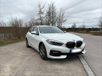 Gebraucht BMW 118 Advantage 136 PS (100 kW) 2023 Weiß Kleinwagen
