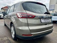 Gebraucht Ford S-MAX Titanium 150 PS (110 kW) 2018 Perlsilber (metallic) Van / Kleinbus