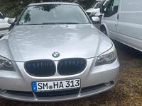 Gebraucht BMW 523 177 PS (130 kW) 2006 Silber Limousine