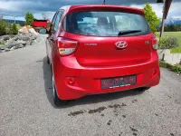 Gebraucht Hyundai i10 67 PS (49 kW) 2014 Rot Kleinwagen
