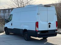 Gebraucht Iveco Daily 126 PS (92 kW) 2015 Weiß Limousine