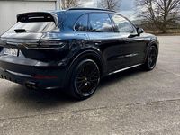 Second-hand Porsche Cayenne 460 CP (338 kW) 2023 Negru SUV