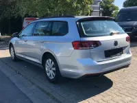 Gebraucht VW Passat 122 PS (89 kW) 2021 Silber Kombi