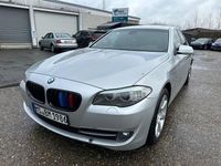 Gebraucht BMW 525 Sport Line 204 PS (150 kW) 2011 Silber Limousine