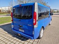 Second-hand Renault Trafic 116 CP (85 kW) 2010 Albastru Monovolum