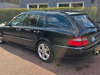 Używany Mercedes E280 190 KM (139 kW) 2007 Czarny Kombi