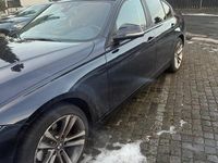 Gebraucht BMW 318 143 PS (105 kW) 2013 Blau Limousine