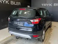 Gebraucht Ford Kuga Titanium 120 PS (88 kW) 2018 Schwarz SUV