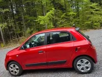 Używany Renault Twingo 65 KM (47 kW) 2020 Czerwony Hatchback