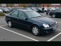 Gebraucht Mercedes C180 150 PS (110 kW) 2004 Blau Limousine