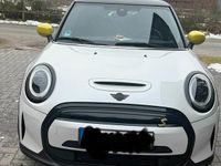 Gebraucht Mini Cooper SE 135 kW (184 PS) 2023 Weiß Kleinwagen