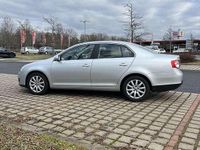 Gebraucht VW Jetta Highline 122 PS (89 kW) 2009 Limousine