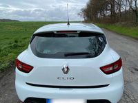 Gebraucht Renault Clio IV Dynamique 75 PS (55 kW) 2015 Weiß Kleinwagen